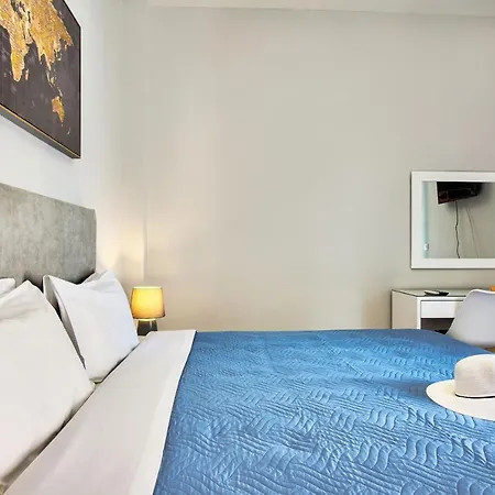 Azure Mare شقة آغيوس غيوريوس باغون