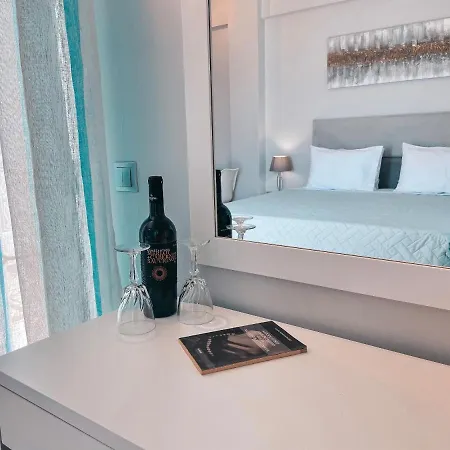 Azure Mare Apartment Agios Georgios Pagon