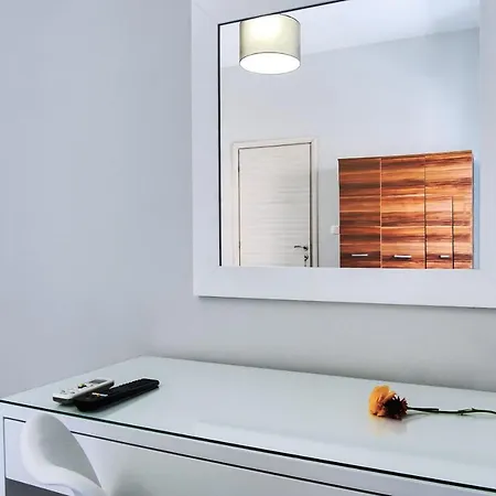 Azure Mare Agios Georgios Pagon