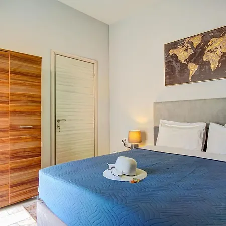 Apartment Azure Mare *