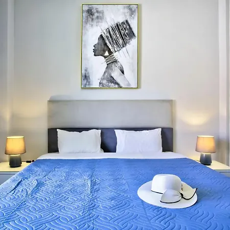 Azure By Hotelius Apartment