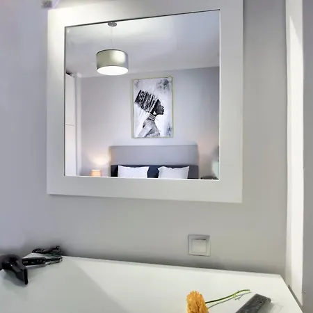 Azure Mare Agios Georgios Pagon