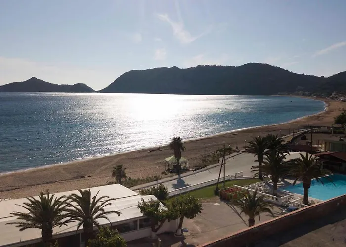 Azure Mare By Nestivo Hospitality Appartement Agios Georgios Pagon