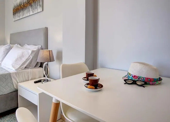 Azure Mare By Nestivo Hospitality * Agios Georgios Pagon