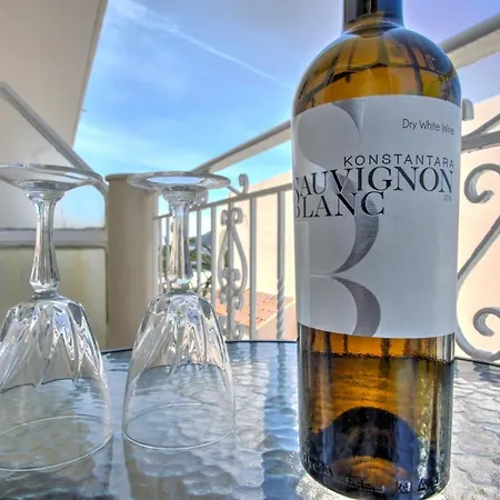 Azure Mare アパート