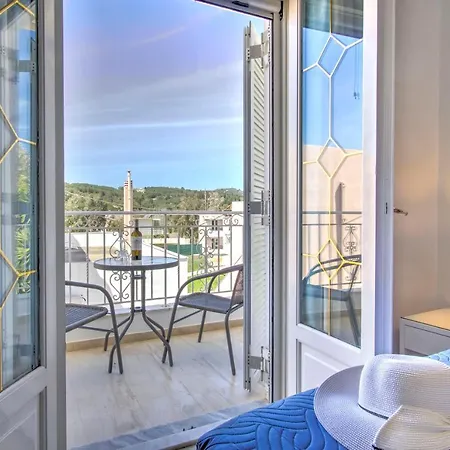 Azure Mare * アギオス・ゲオルギオス・パゴン