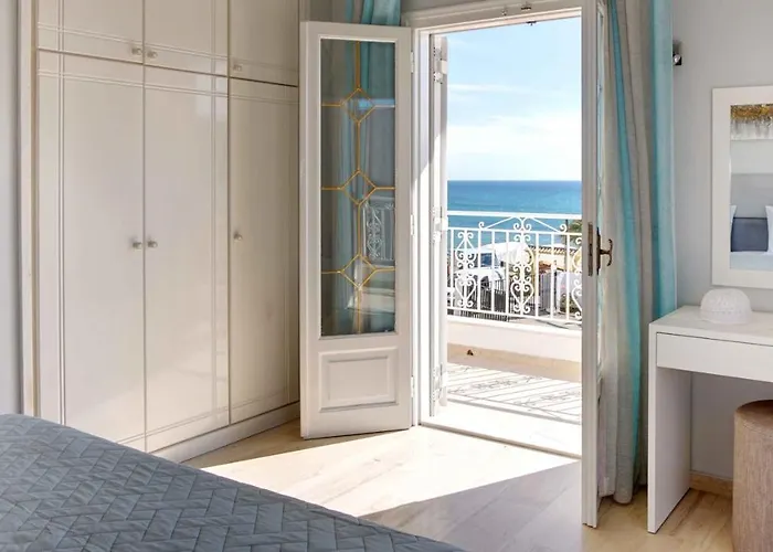 Azure Mare By Nestivo Hospitality Апартаменты