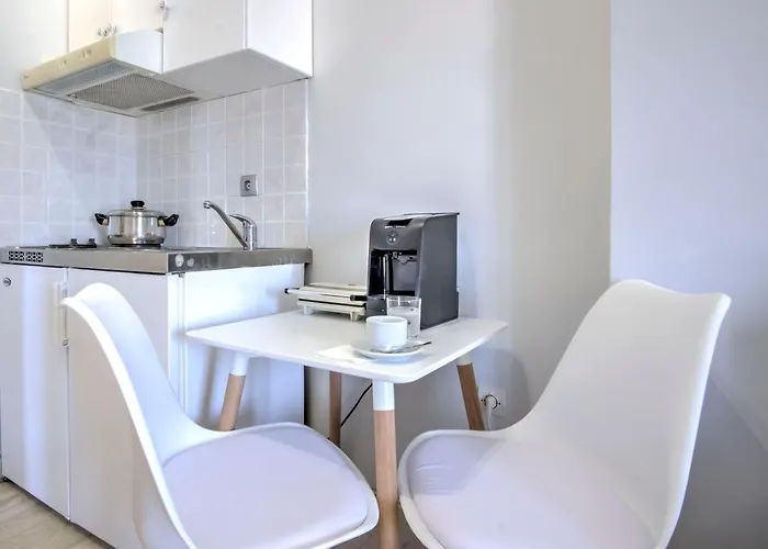 Azure Mare By Nestivo Hospitality Агиос-Георгиос-Пагон
